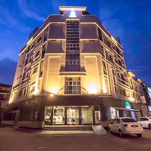 Chariton Hotel Butterworth Hotel